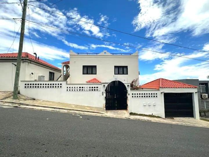 4 Bedroom Kikita Beach Villa Oceanfront W Pool Dorado Exterior foto